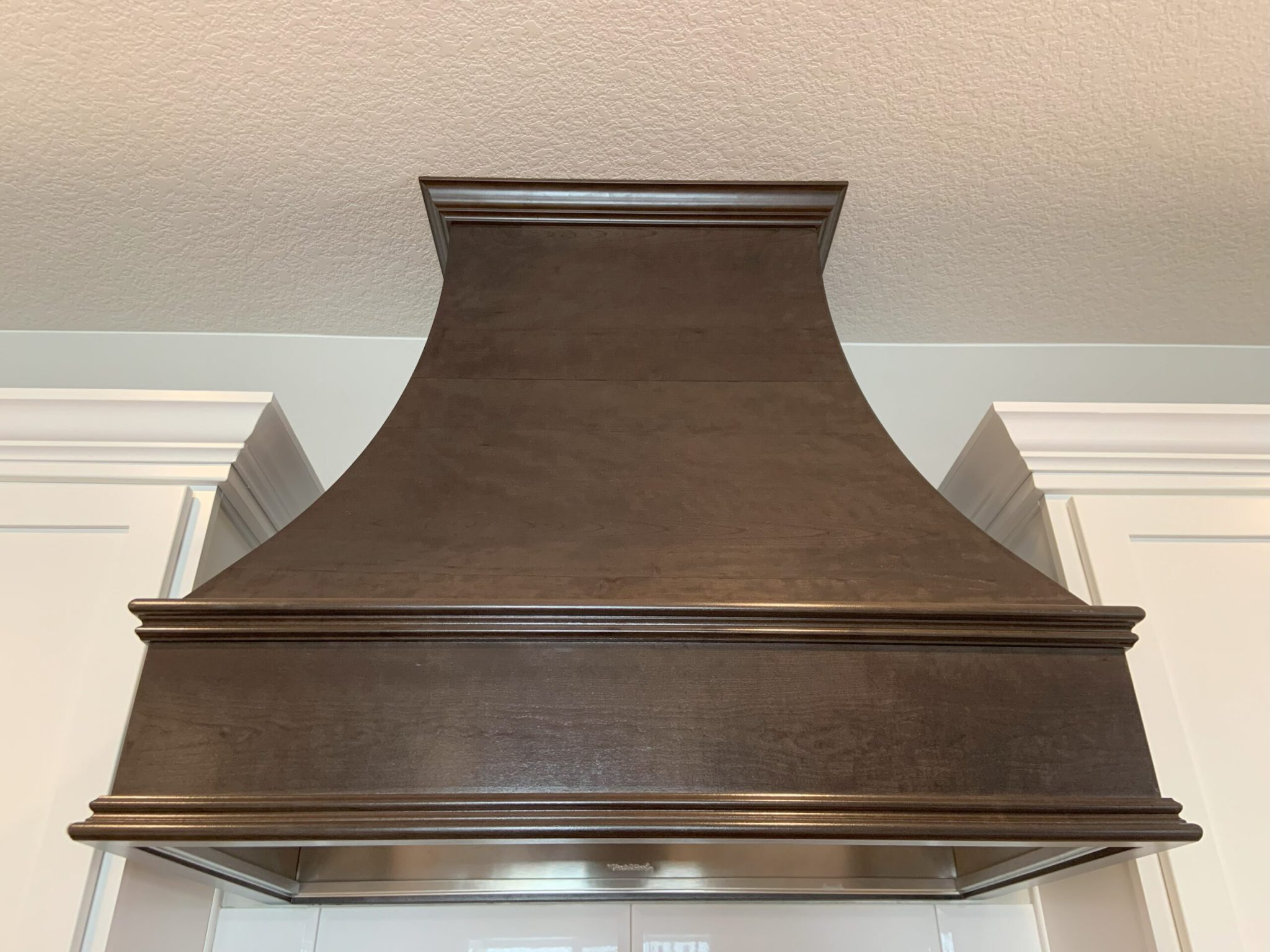 Traditional Transitional Kitchen Remodel in Colorado Springs, CO by Bunderson Cabinet Refinishing project photo 5